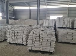 Bột đá bao 25kg kẹp đai pallet sắt, gỗ 